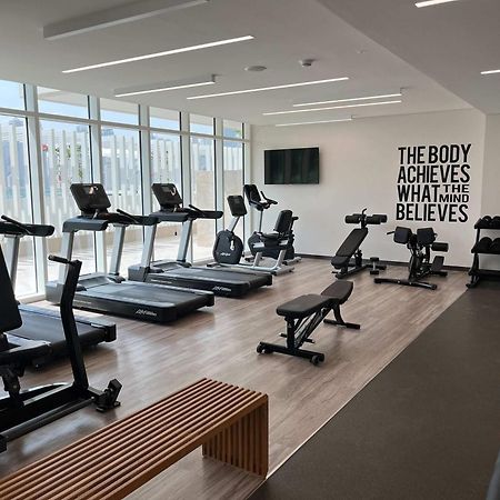 דובאי Silkhaus Palm View 1Bdr With Private Beach In Emaar Beachfront מראה חיצוני תמונה